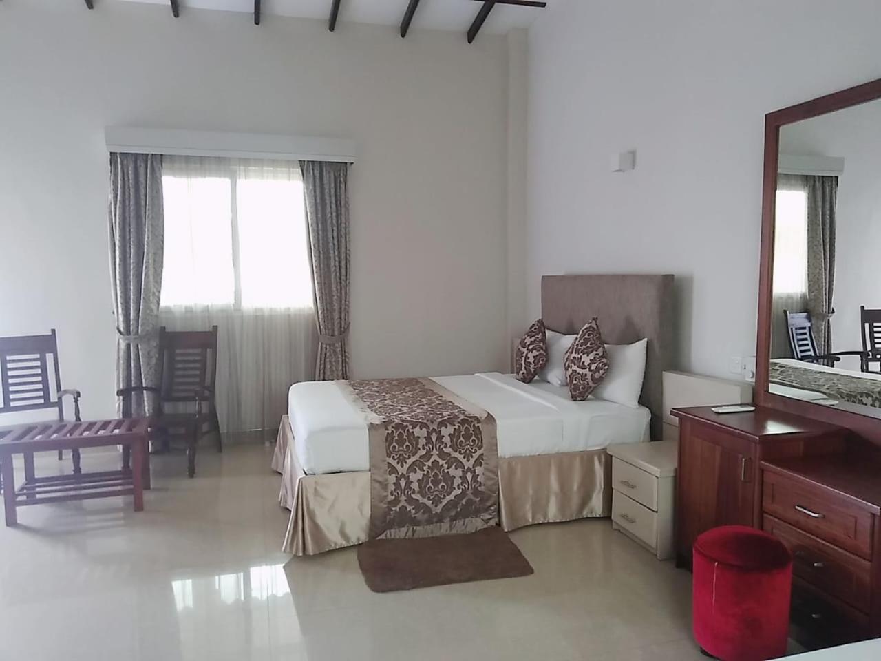 Nilakma Lagoon Negombo Exterior photo